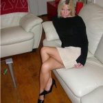 Cougar cherche un jeune pour baiser